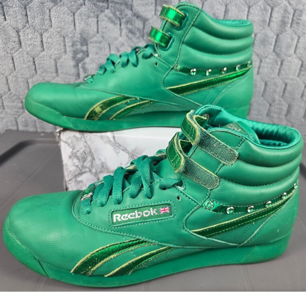 Reebok Freestyle Hi Green Studded Leather High Top Sneakers Womens 8.5 2-472371